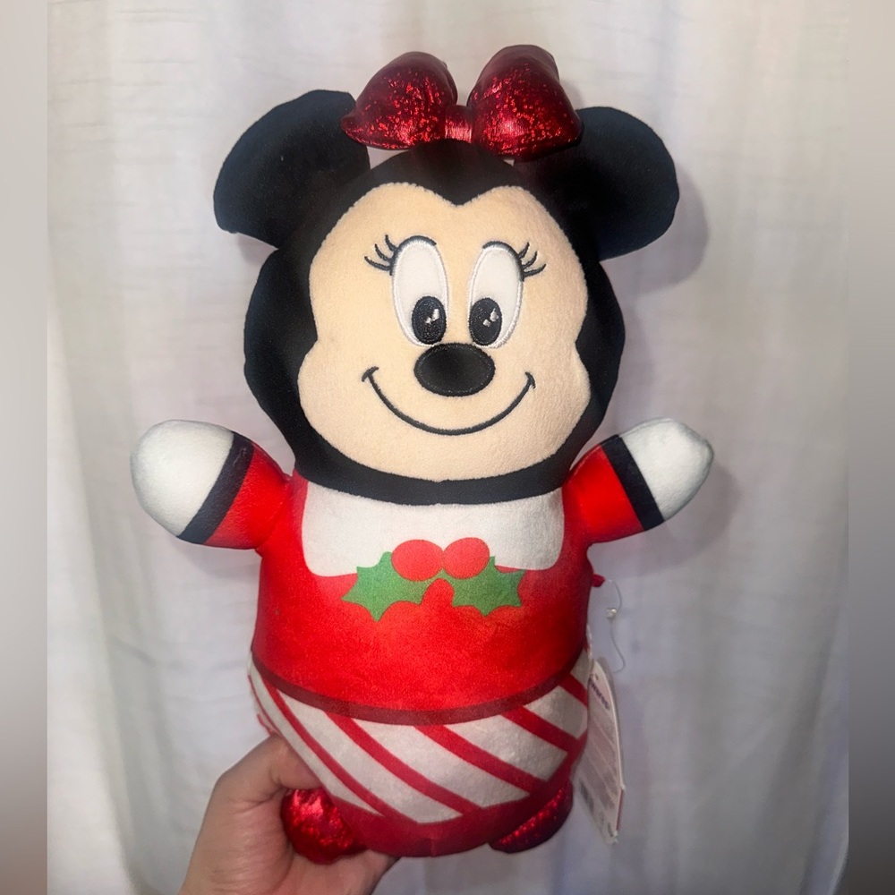 Minnie Mouse squishmallow